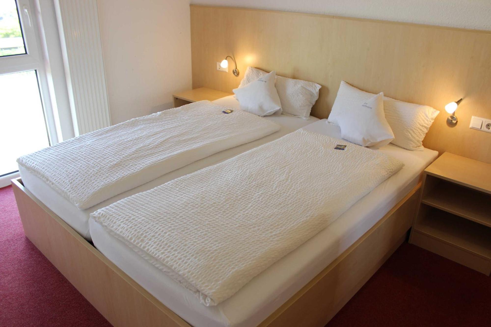 Gaestehaus Zum Wolffenturm Lehrensteinsfeld Kamer foto
